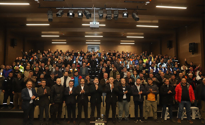 Babaoğlu, Belediye Çalışanları İçin Yüzde 90 Maaş Artışına İmza Attı