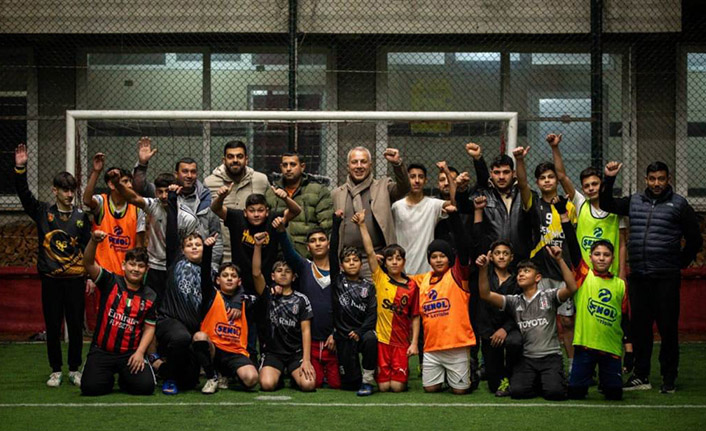 Babaoğlu Halı Sahada Çocuklarla Buluştu