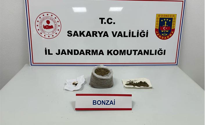 Jandarma Sokak Satıcılarının Ensesinde