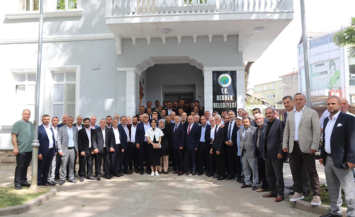 Hendek’li Muhtarlar’dan  Püsküllü’ye Ziyaret