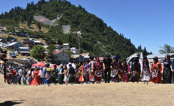 Karadenizliler Dikmen Yaylasında Coştu