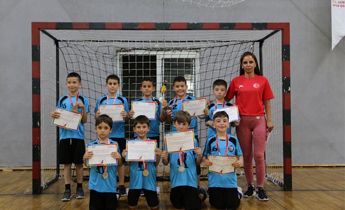 Mini-Mini Hentbol Festivali Yapıldı