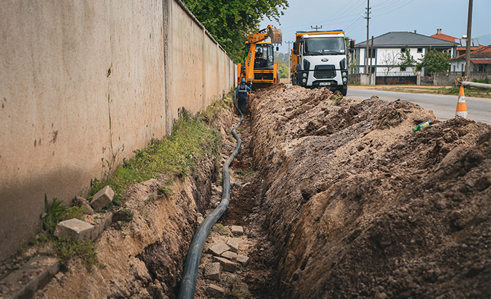 Hendek Uzunçarşı'da Suyun Basınç Sorunu Çözüldü