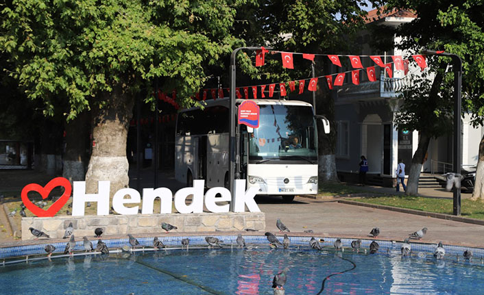 Hendek’te Bu Yıl Da Binlerce Kadın Denizle Buluştu