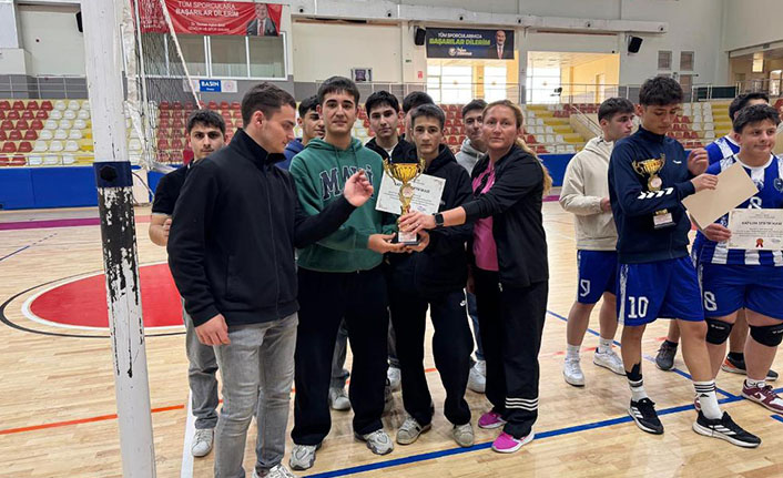 Şampiyon Akşemseddin MTAL