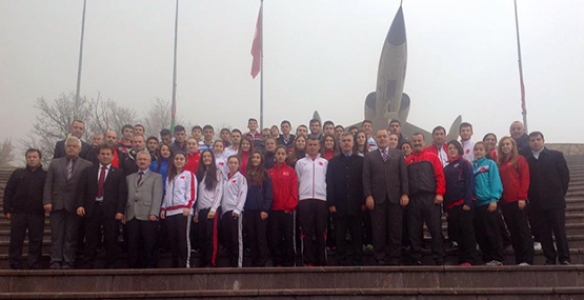 5 KARATECİ AVRUPA ŞAMPİYONASINA KATILIYOR