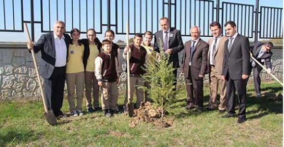 75.İNCİ YILDA 75 FİDAN