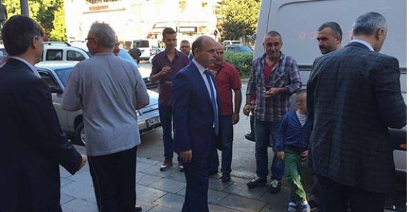 ACARTÜRK HENDEK’TE ESNAFLA BAYRAMLAŞTI