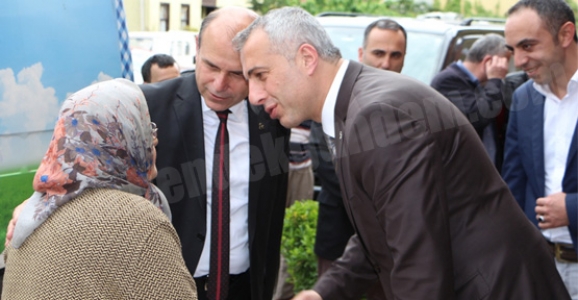 ACARTÜRK VE BABAOĞLU HALKI DİNLİYOR