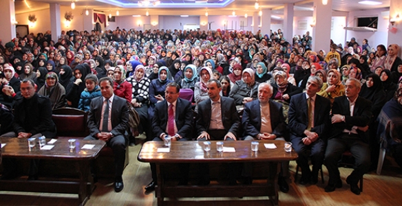 AİLE İLİŞKİLERİMİZDE EFENDİMİZİ ÖRNEK ALMALIYIZ