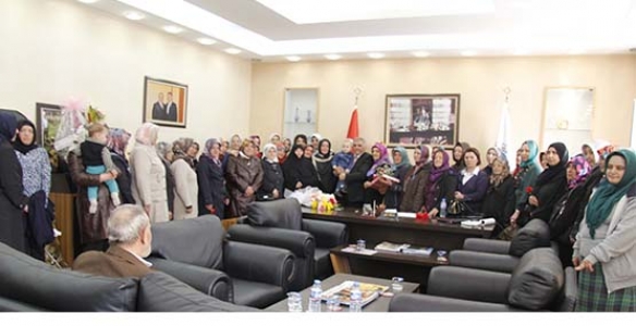 AK KADINLARDAN İNCİ’YE ZİYARET