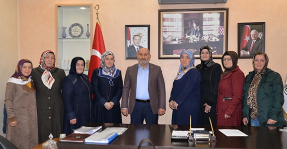 AK KADINLARDAN ZİYARET