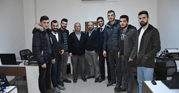 AK GENÇLİK ÇALIŞAN GAZETECİLER GÜNÜNÜ KUTLADI