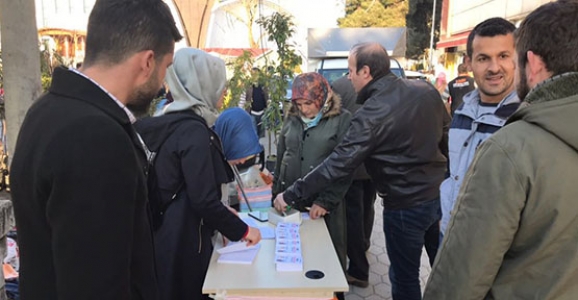 AK PARTİ GENÇLİK KOLLARI ÜYE ÇALIŞMASI YAPIYOR