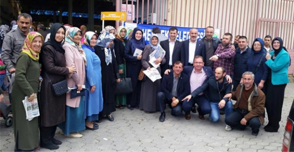 AK PARTİ KADIN KOLLARINDAN AŞURE İKRAMI