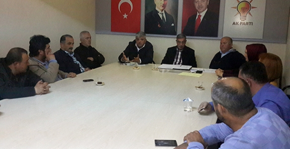 AK PARTİ SAPANCA YÖNETİM KURULU TOPLANDI