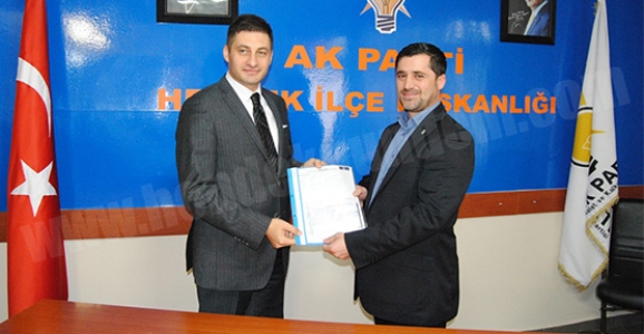 AK PARTİ'DE İKİ ADAY DAHA ADAYLIĞINI GERİ ÇEKTİ