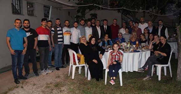 Akçay Ailesi İftarda Buluştu
