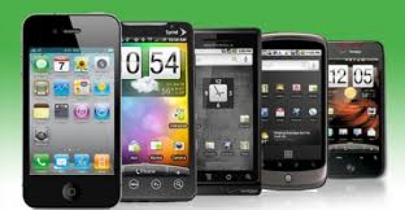 AKILLI TELEFONLAR SOSYAL MEDYA İÇİN TERCİH EDİLİYOR