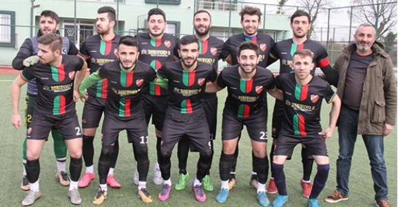 AKOVA BARIŞSPOR VE DEREKÖY ELLERİ BOŞ DÖNDÜ