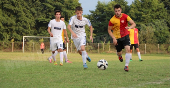 AKOVASPOR ŞAMPİYONLUĞA KOŞUYOR