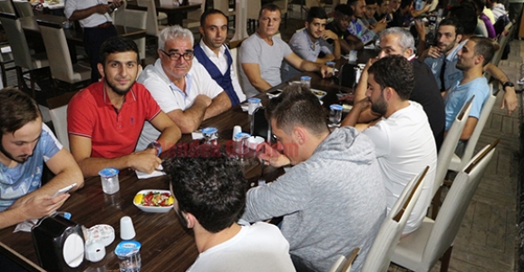 AKOVASPOR YEMEKTE BULUŞTU