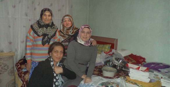 AKP HENDEK KADIN KOLLARINDAN ÇEYİZ