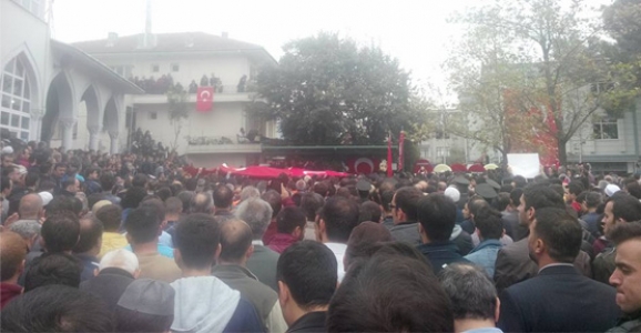 AKYAZI ŞEHİDİNİ UĞURLADI