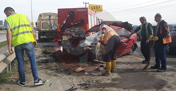 Alışverişten Dönüşü Kaza 3 Yaralı