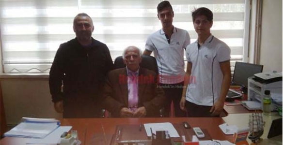 ANADOLU LİSESİNDE BAŞKAN TONBAZ OLDU