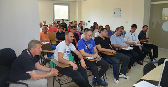 ANTRENÖRLERİMİZ DEĞERLENDİRME TOPLANTISINDA