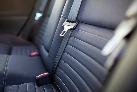 ARKA KOLTUKTA KEMER TAKMAYANA 92  CEZA!