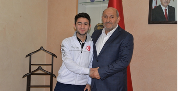 ATEŞ, PÜSKÜLLÜ’YÜ ZİYARET ETTİ