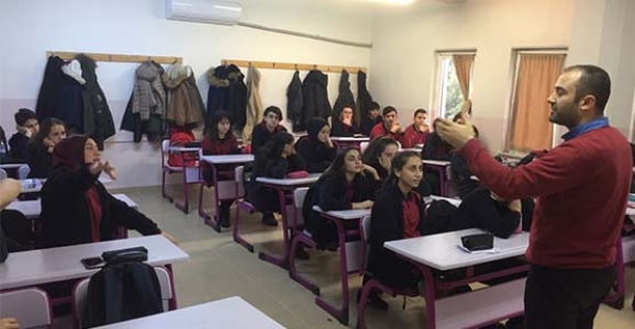 ATİKE HANIM ANADOLU LİSESİNDEN DERS SEÇİMİ VE KARİYER PLANLAMASI SEMİNERİ 