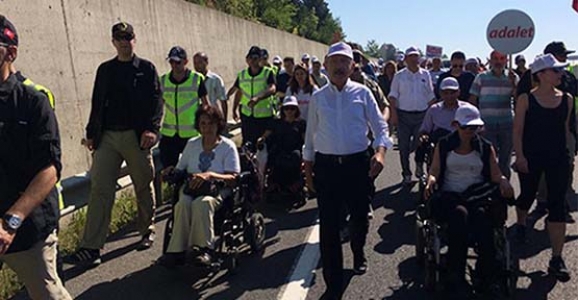 AZAK ADALET YÜRÜYÜŞÜ İÇİN AÇIKLAMA YAPTI