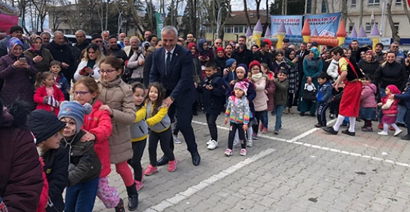 Hendek’te Çocuklar Hep Mutlu Olacak