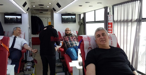 BABAOĞLU KAN BAĞIŞINDA BULUNDU