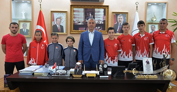 Babaoğlu Şampiyonları Ödüllendirdi