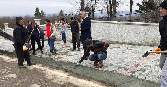 Babaoğlu, Yanımızda Hendek Var