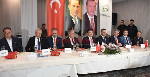 Bakan Pekdemirli Hendek’te İşadamları İle Buluştu