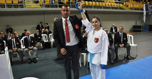 BALKAN ŞAMPİYONASINDA 2 HENDEKLİ