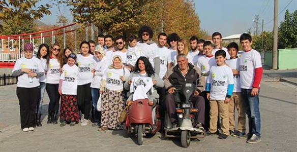 BANA ELİNİ VER, SANA GÜL VEREYİM 