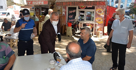 Başkan Babaoğlu Aşure İkram Etti