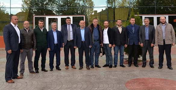 BAŞKAN PÜSKÜLLÜ BASINLA BULUŞTU