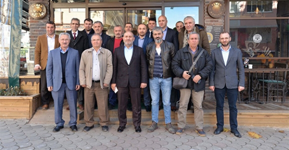 BAŞKAN PÜSKÜLLÜ BASINLA BULUŞTU