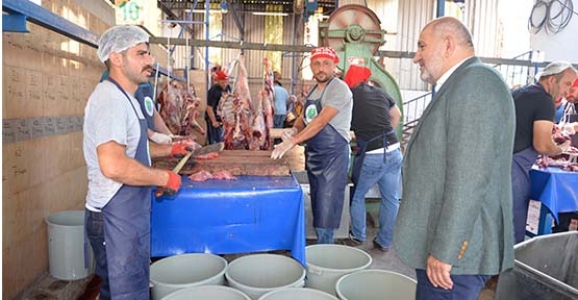 Başkan Püsküllü Kesimhaneleri Gezdi