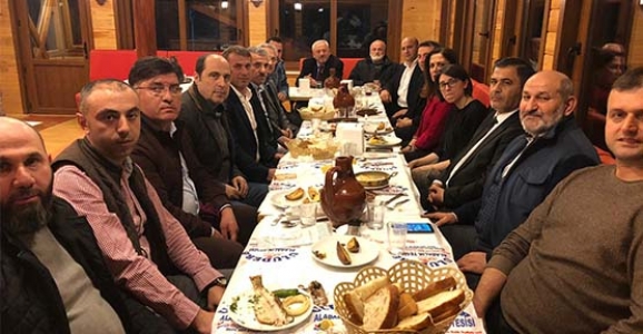 Başkan Püsküllü’den Meclis Üyelerine Veda Yemeği