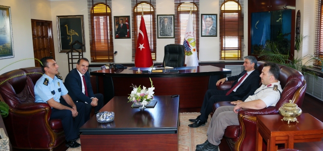 BAŞKAN USLU KAYMAKAM AZCAN'I AĞIRLADI