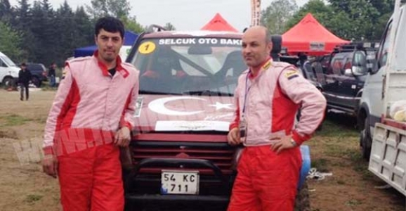 BAŞKURT VE MİNDİLOĞLU BİRİNCİLİĞİ KAPTIRMIYOR