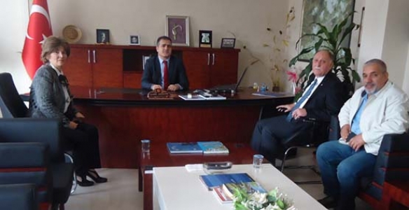 BAYRAKTAR HENDEK KAYMAKAMINI ZİYARET ETTİ